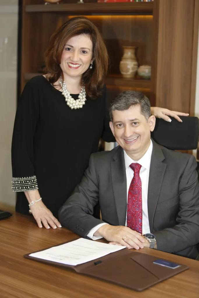 Sócios fundadores do escritório Braga Bitencourt em reunião de planejamento jurídico.